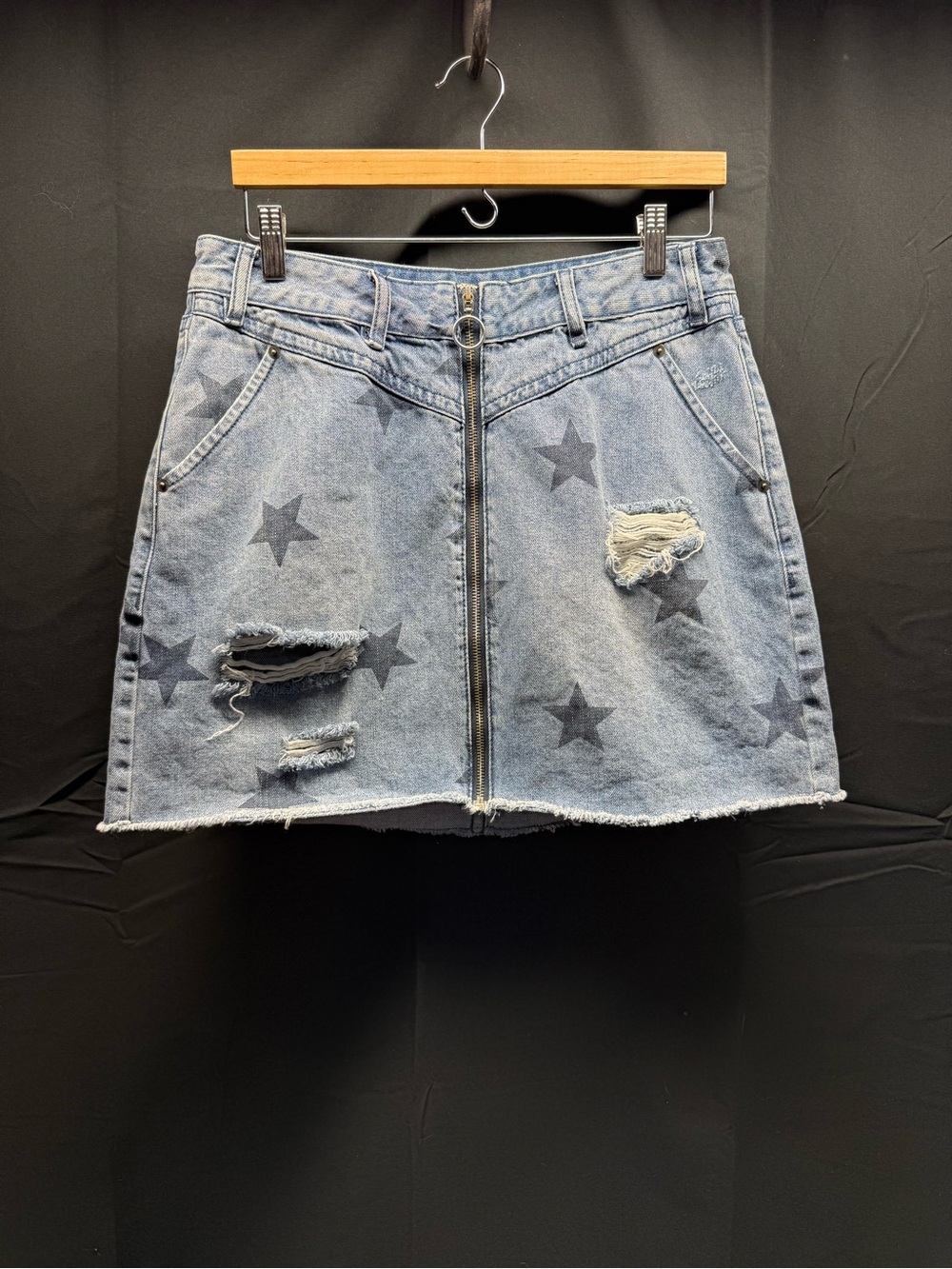 Rock & Roll Denim Blue Star Denim Mini Skirt with Front Zip Sz 31 (17ai)